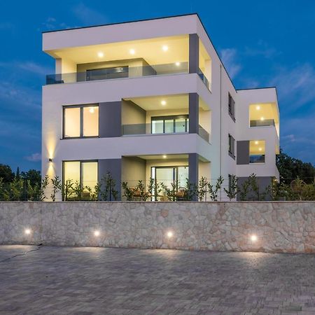 Vila Stemark Njivice Exterior foto